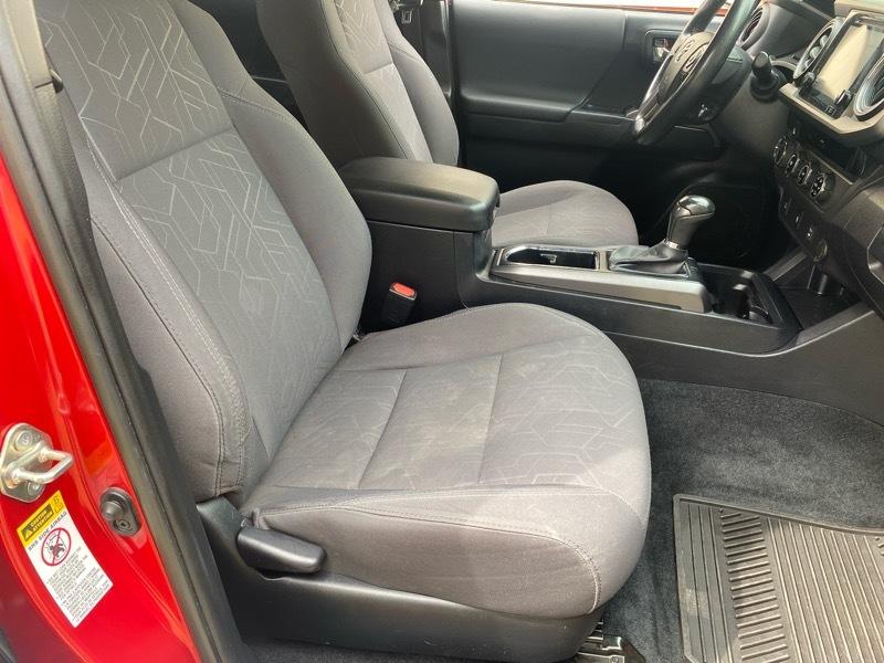 Toyota Tacoma TRD Off Road Double Cab 5' Bed V6 4x4 AT (Natl) 2017