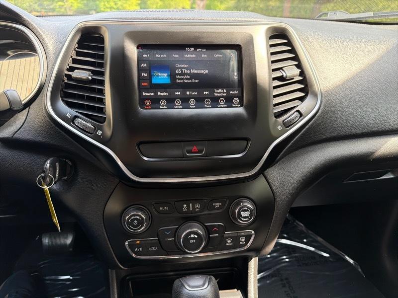 Jeep Cherokee Latitude FWD 2019