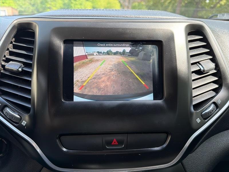 Jeep Cherokee Latitude FWD 2019