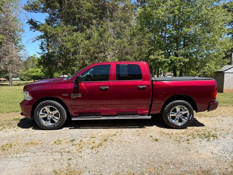 RAM 1500 Classic Tradesman Crew Cab SWB 2WD 2019