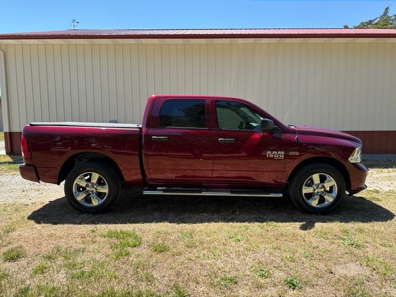 RAM 1500 Classic Tradesman Crew Cab SWB 2WD 2019
