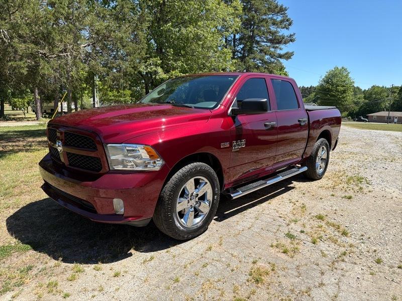 RAM 1500 Classic Tradesman Crew Cab SWB 2WD 2019