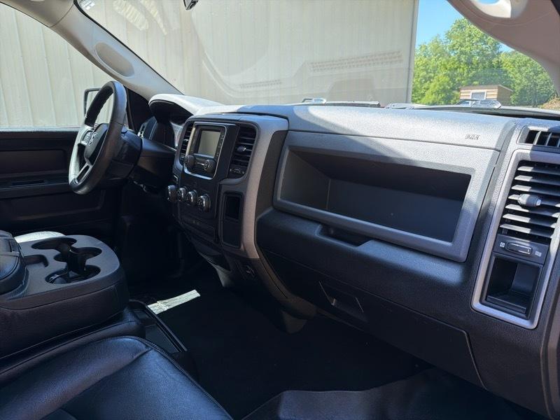 RAM 1500 Classic Tradesman Crew Cab SWB 2WD 2019