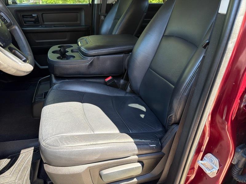 RAM 1500 Classic Tradesman Crew Cab SWB 2WD 2019