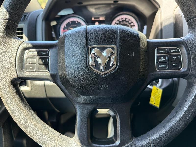 RAM 1500 Classic Tradesman Crew Cab SWB 2WD 2019