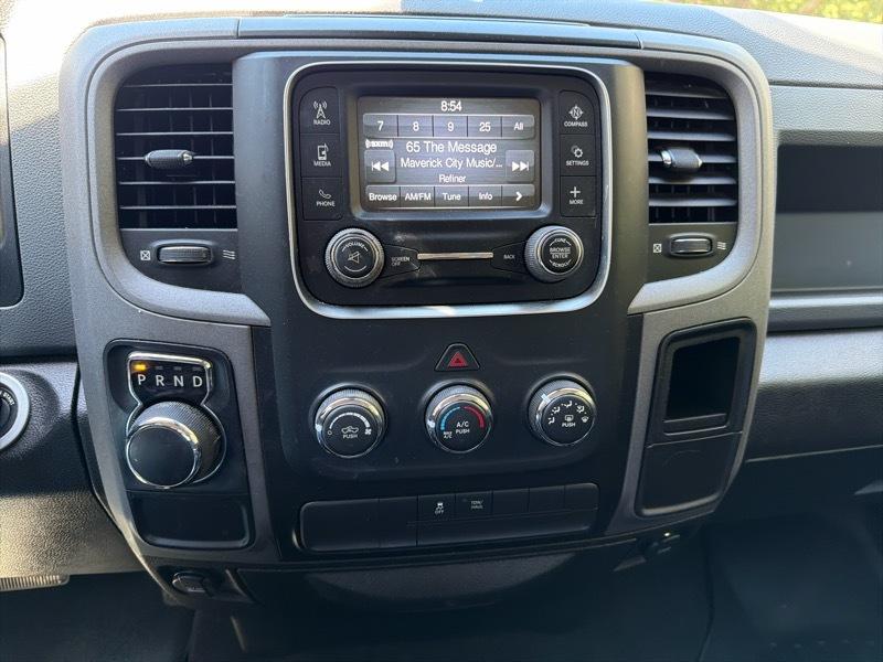 RAM 1500 Classic Tradesman Crew Cab SWB 2WD 2019