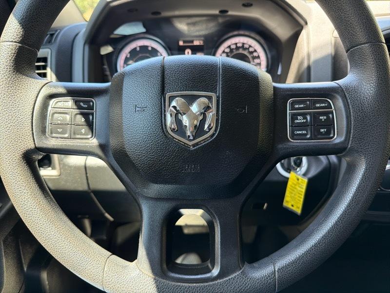 RAM 1500 Classic Tradesman Crew Cab SWB 2WD 2019