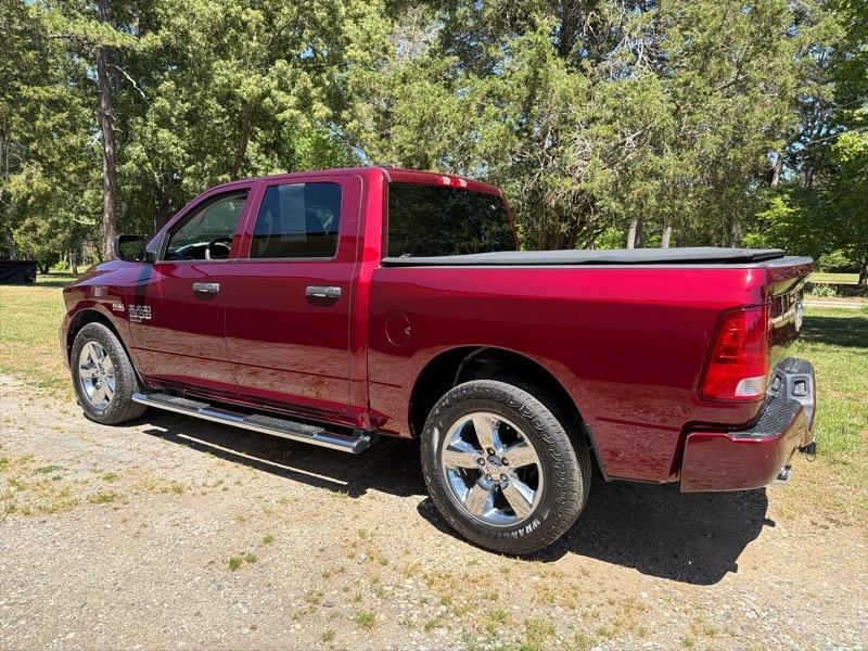 RAM 1500 Classic Tradesman Crew Cab SWB 2WD 2019