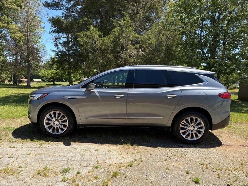 Buick Enclave Essence FWD 2019