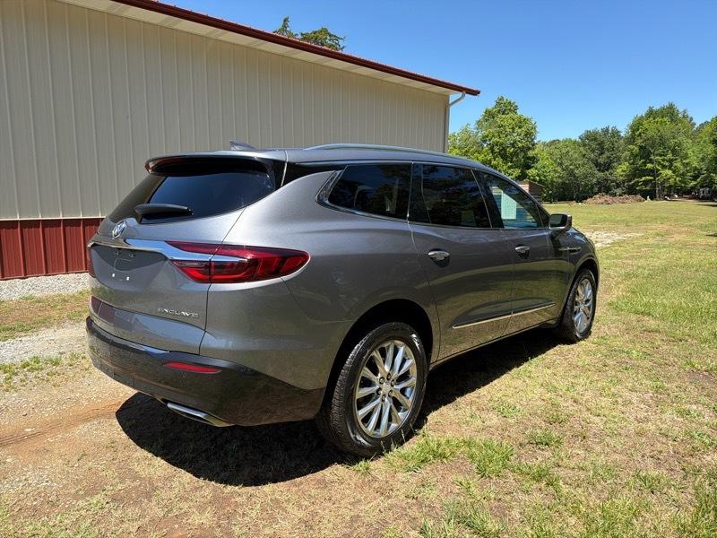 Buick Enclave Essence FWD 2019