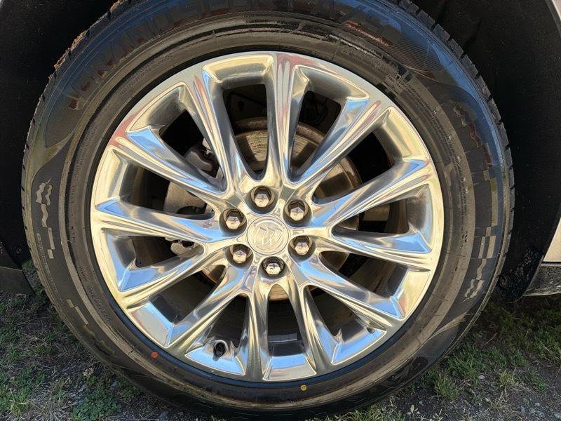 Buick Enclave Essence FWD 2019