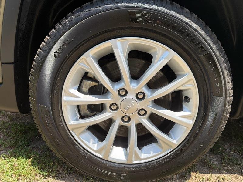 Jeep Cherokee Latitude 4WD 2019