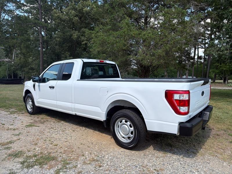 Ford F-150 XL SuperCab 8-ft. Bed 2WD 2021