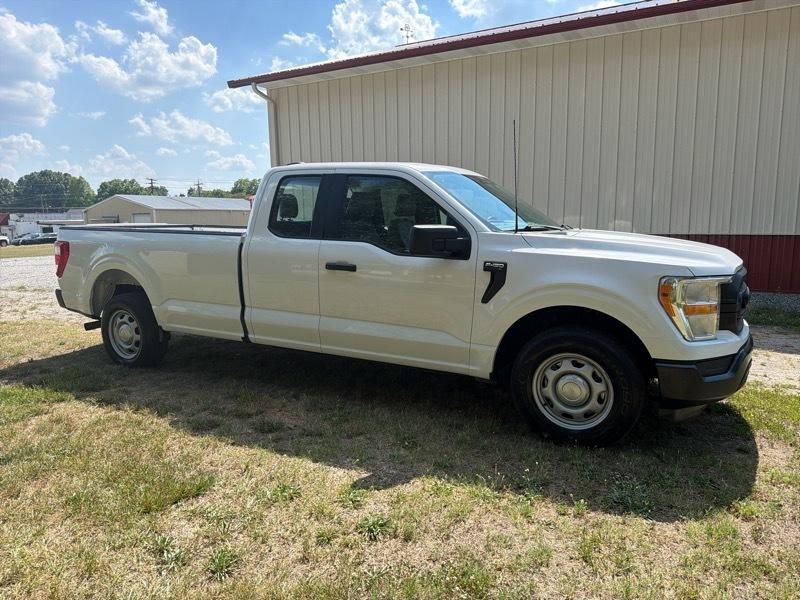 Ford F-150 XL SuperCab 8-ft. Bed 2WD 2021
