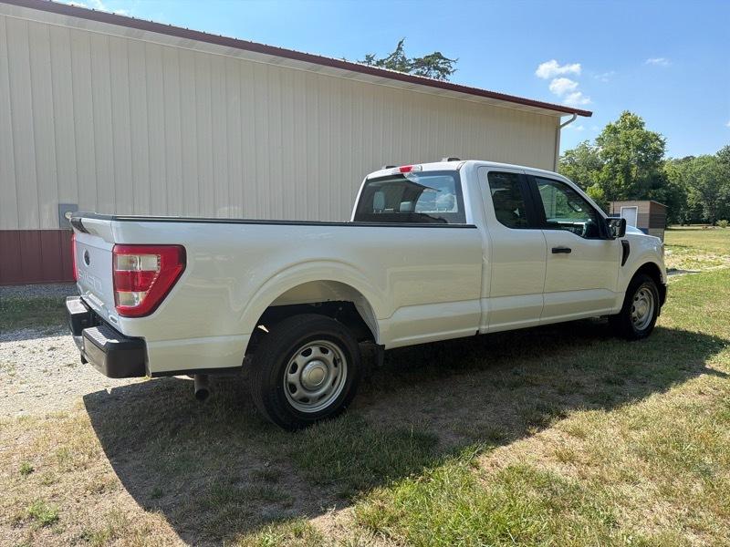 Ford F-150 XL SuperCab 8-ft. Bed 2WD 2021