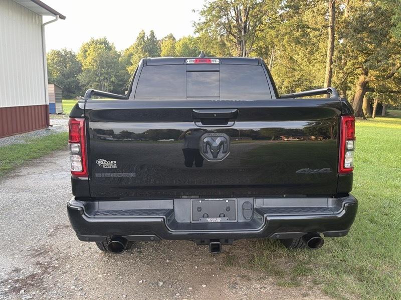 RAM 1500 Big Horn Crew Cab SWB 4WD 2020