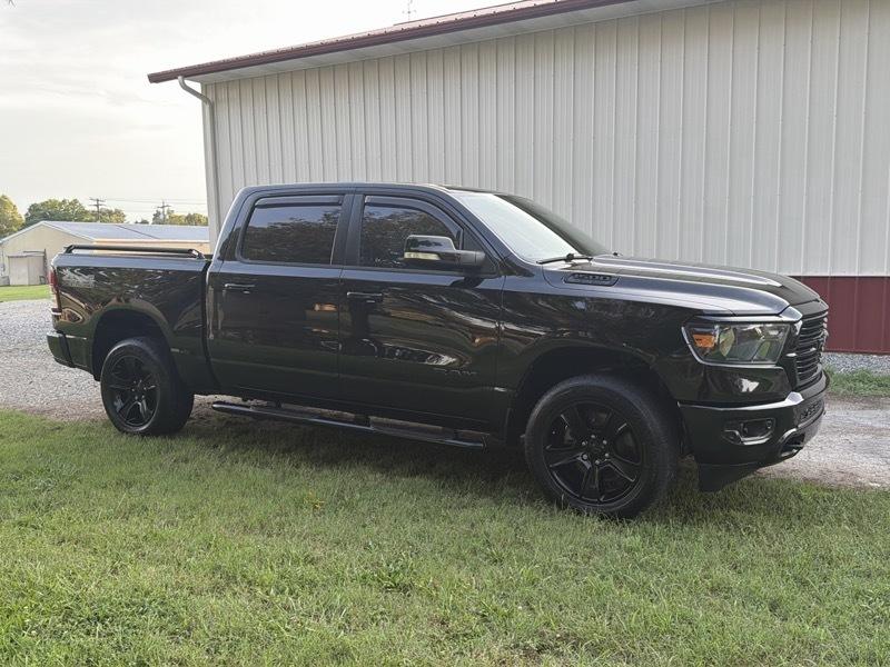 RAM 1500 Big Horn Crew Cab SWB 4WD 2020