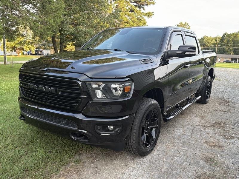 RAM 1500 Big Horn Crew Cab SWB 4WD 2020