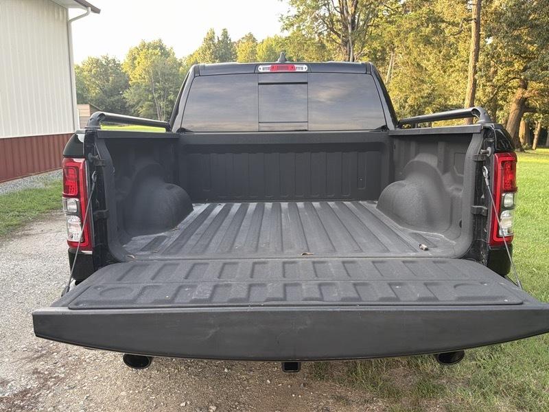 RAM 1500 Big Horn Crew Cab SWB 4WD 2020