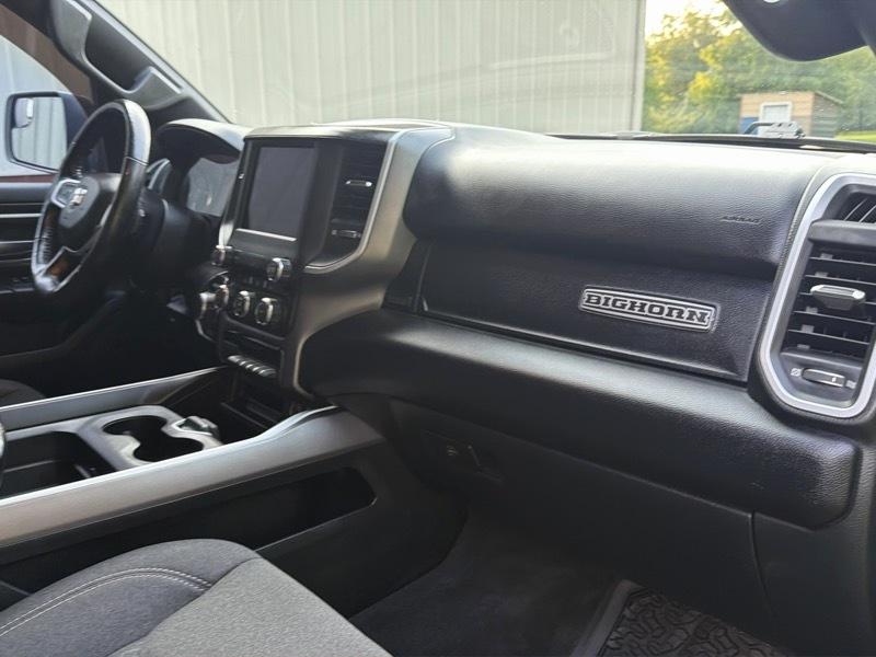 RAM 1500 Big Horn Crew Cab SWB 4WD 2020