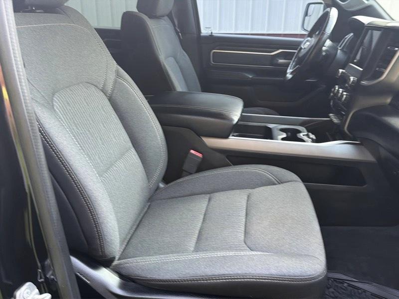 RAM 1500 Big Horn Crew Cab SWB 4WD 2020