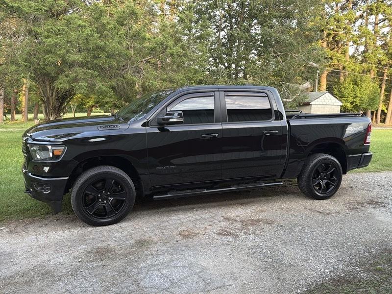 RAM 1500 Big Horn Crew Cab SWB 4WD 2020