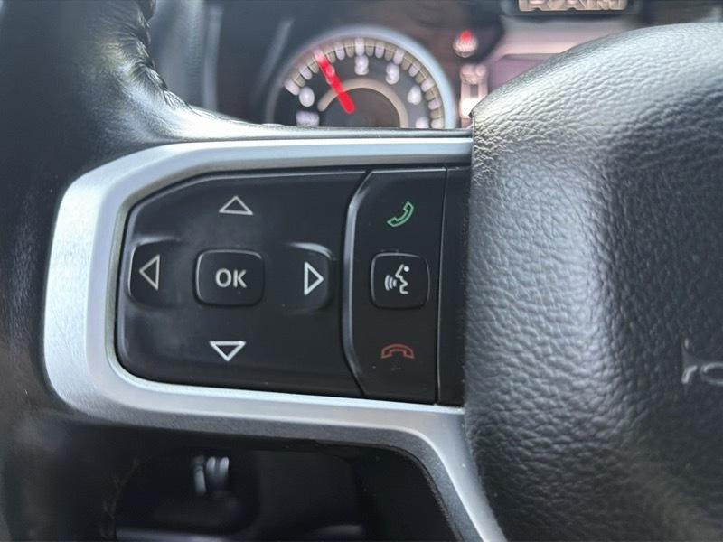 RAM 1500 Big Horn Crew Cab SWB 4WD 2020