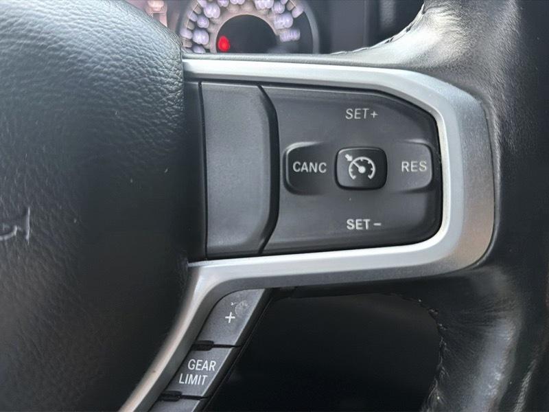 RAM 1500 Big Horn Crew Cab SWB 4WD 2020
