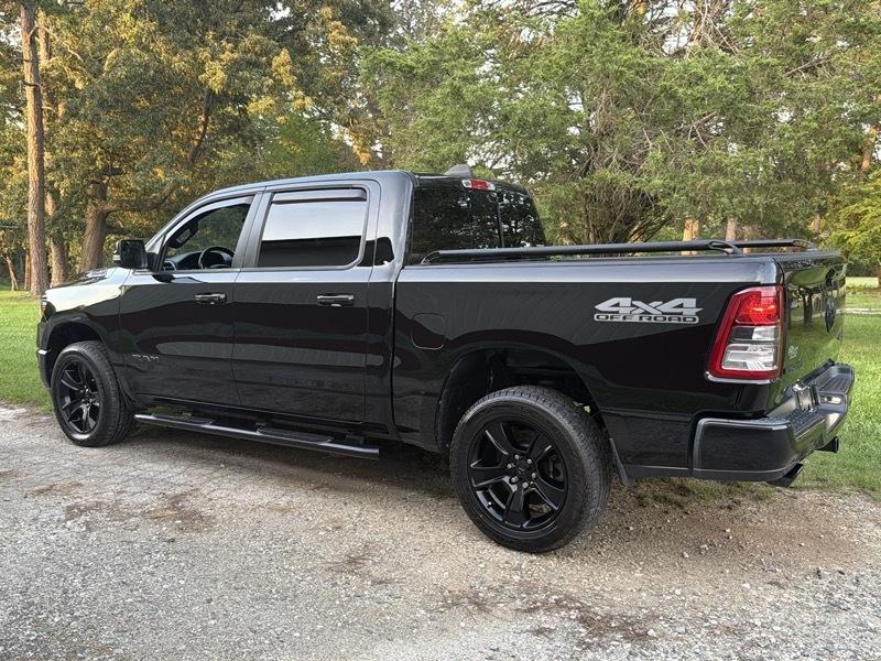 RAM 1500 Big Horn Crew Cab SWB 4WD 2020