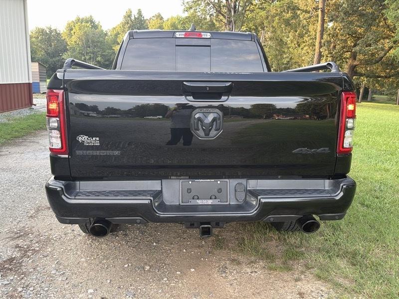 RAM 1500 Big Horn Crew Cab SWB 4WD 2020