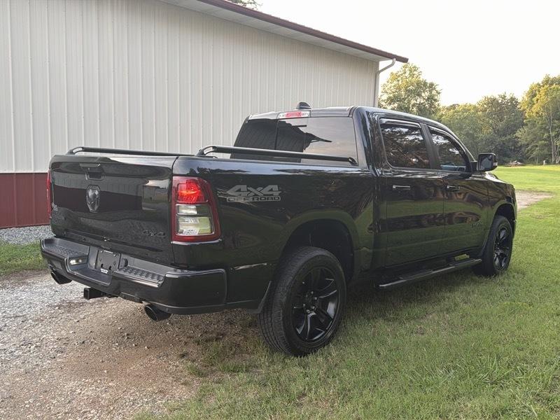 RAM 1500 Big Horn Crew Cab SWB 4WD 2020