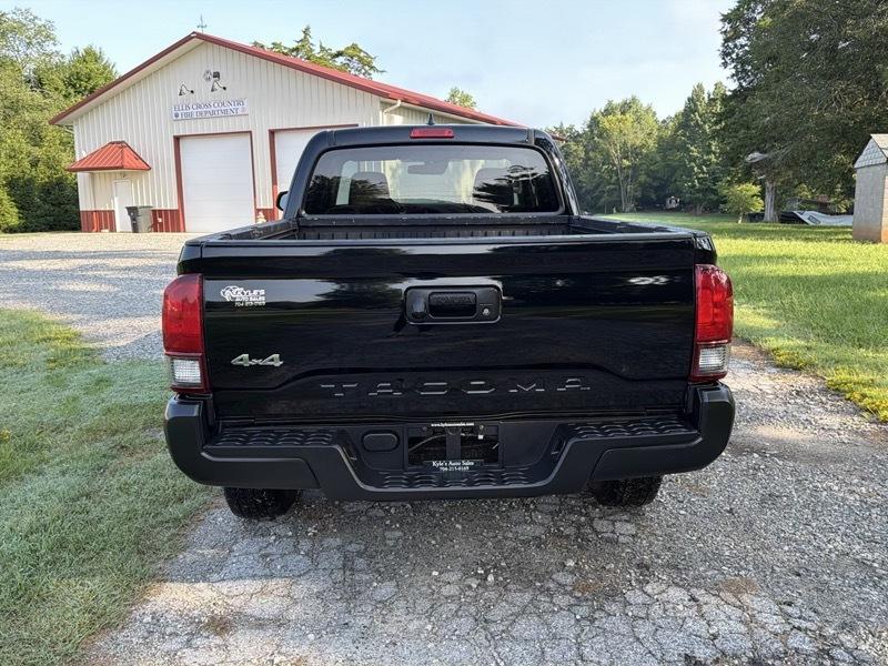 Toyota Tacoma SR5 Access Cab I4 6AT 4WD 2019