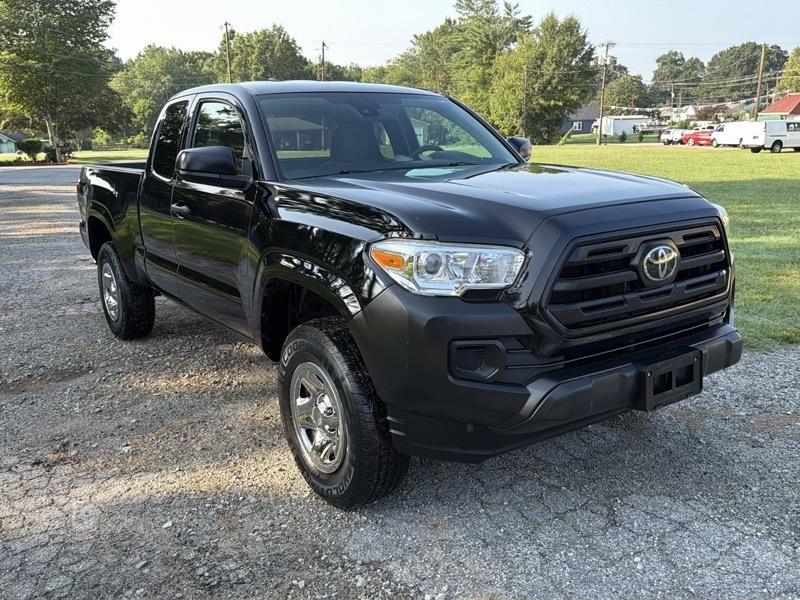Toyota Tacoma SR5 Access Cab I4 6AT 4WD 2019