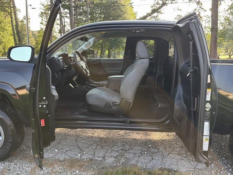 Toyota Tacoma SR5 Access Cab I4 6AT 4WD 2019