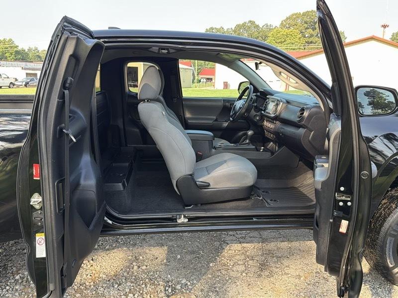 Toyota Tacoma SR5 Access Cab I4 6AT 4WD 2019