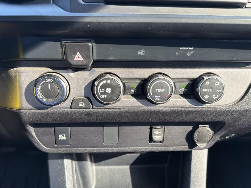 Toyota Tacoma SR5 Access Cab I4 6AT 4WD 2019