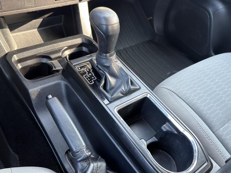 Toyota Tacoma SR5 Access Cab I4 6AT 4WD 2019