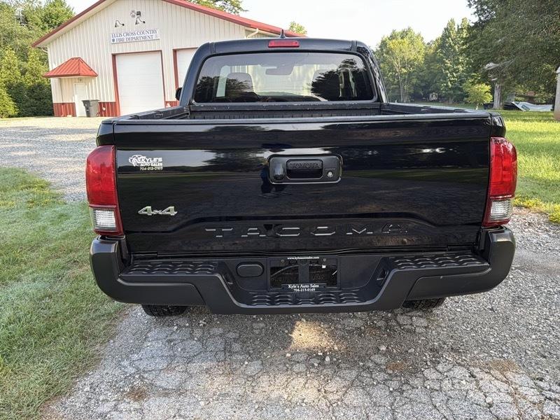 Toyota Tacoma SR5 Access Cab I4 6AT 4WD 2019