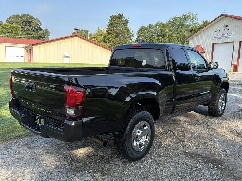 Toyota Tacoma SR5 Access Cab I4 6AT 4WD 2019
