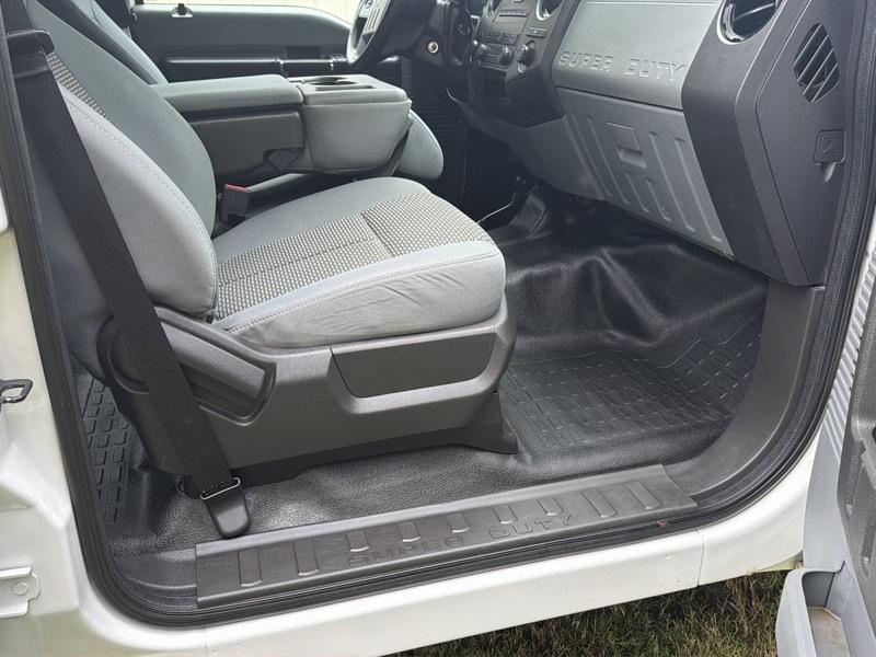 Ford F-250 SD XL Crew Cab 4WD 2014