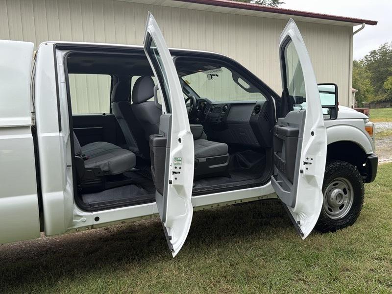 Ford F-250 SD XL Crew Cab 4WD 2014