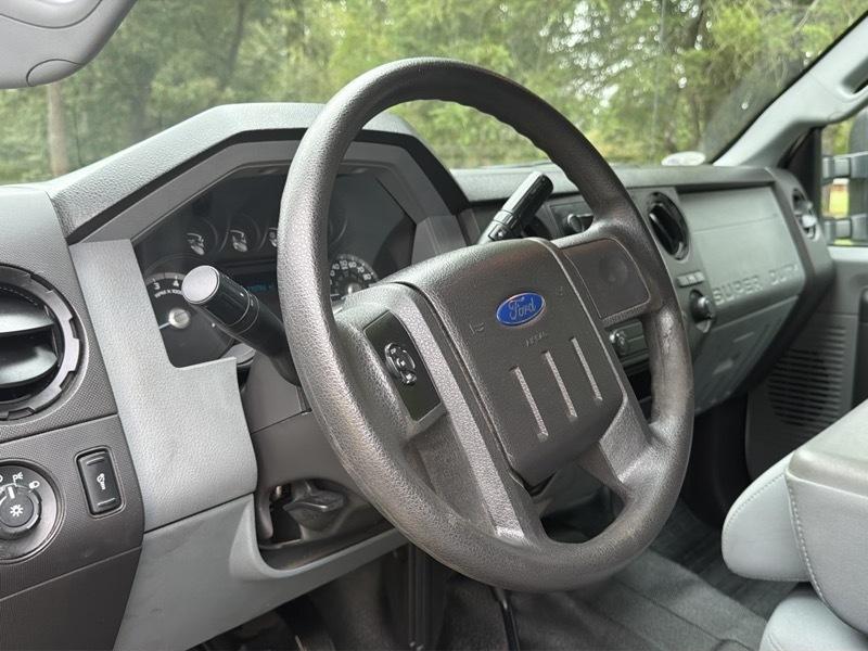 Ford F-250 SD XL Crew Cab 4WD 2014