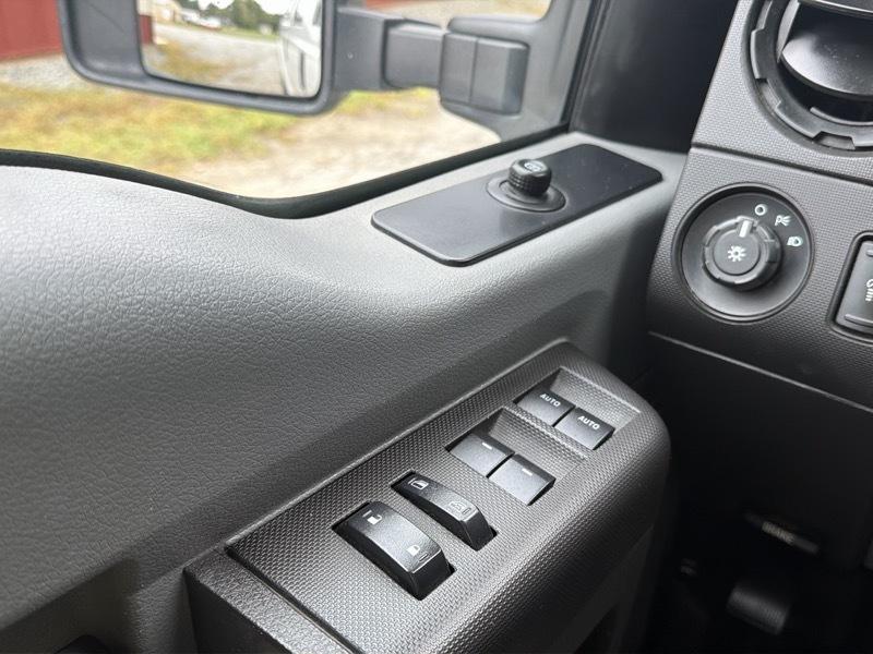 Ford F-250 SD XL Crew Cab 4WD 2014