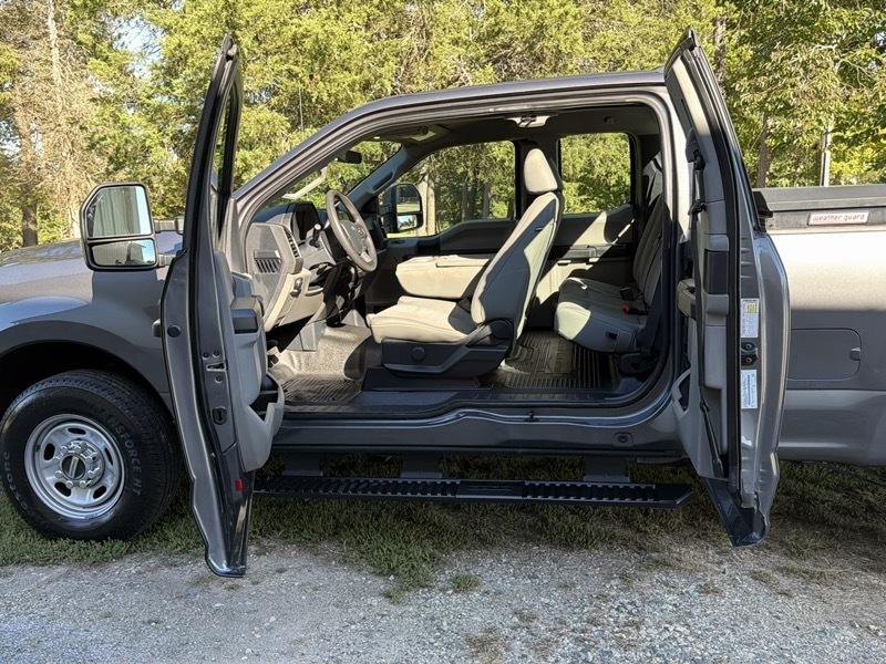 Ford F-250 SD XL SuperCab 2WD 2022