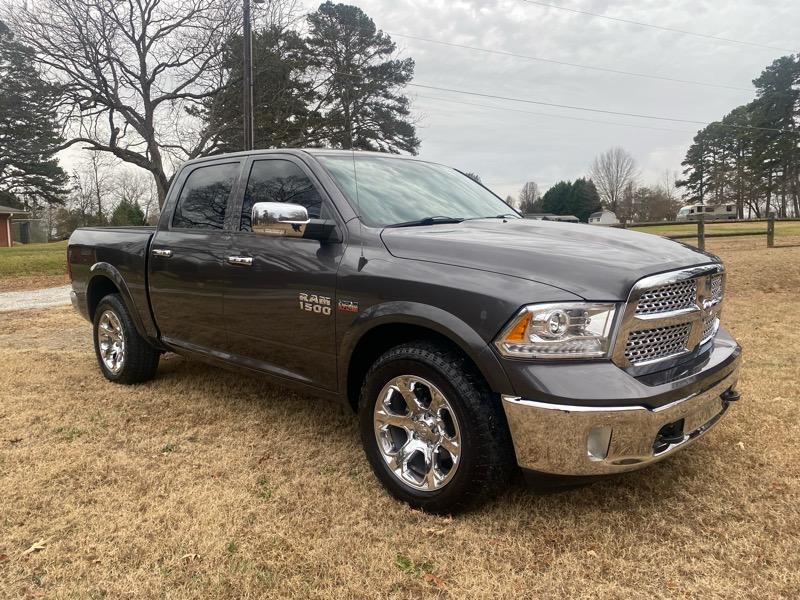 RAM 1500 Laramie Crew Cab SWB 4WD 2014