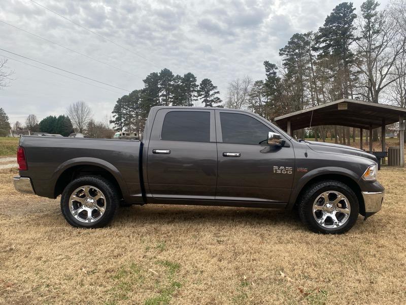 RAM 1500 Laramie Crew Cab SWB 4WD 2014