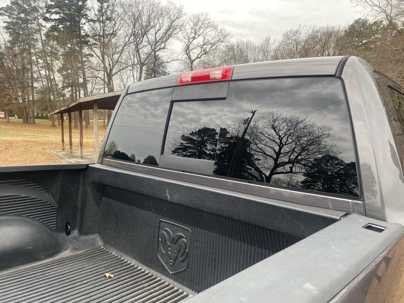 RAM 1500 Laramie Crew Cab SWB 4WD 2014