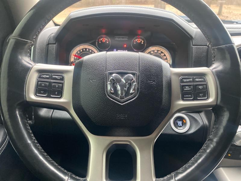 RAM 1500 Laramie Crew Cab SWB 4WD 2014
