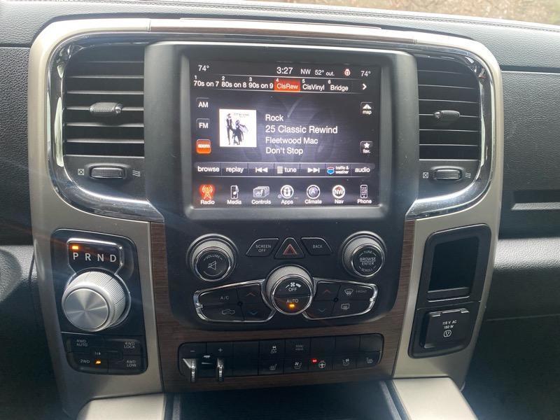RAM 1500 Laramie Crew Cab SWB 4WD 2014