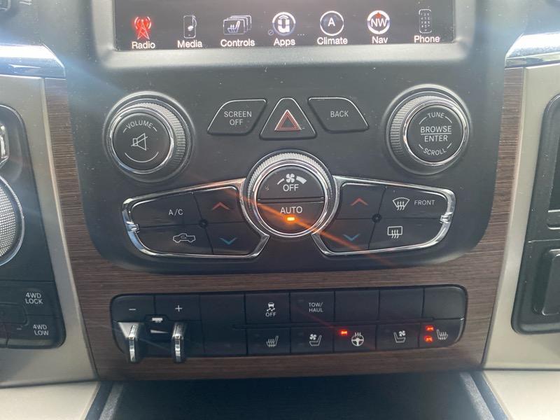 RAM 1500 Laramie Crew Cab SWB 4WD 2014